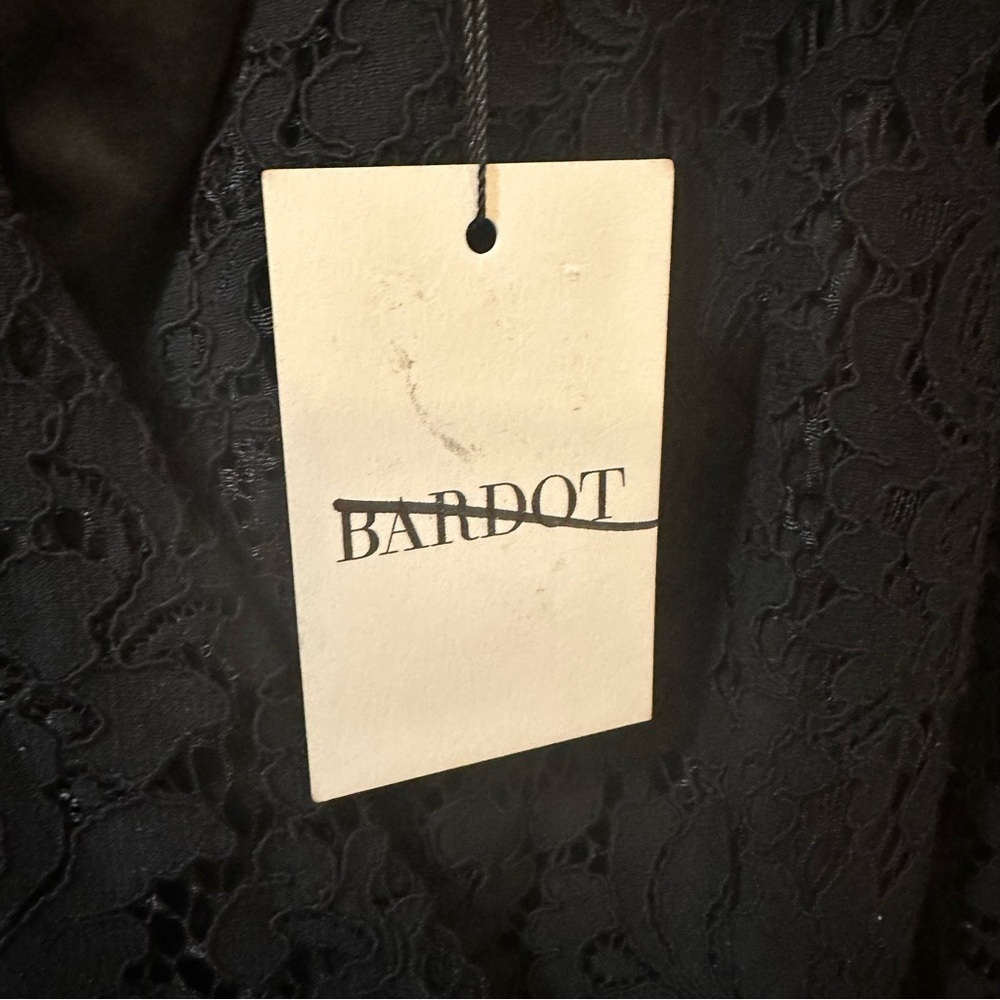 NWT Romee Bardot Lace Wrap Assymetrical Mini Dress size 6 - Picture 5 of 9